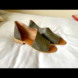 Free People Style Slides